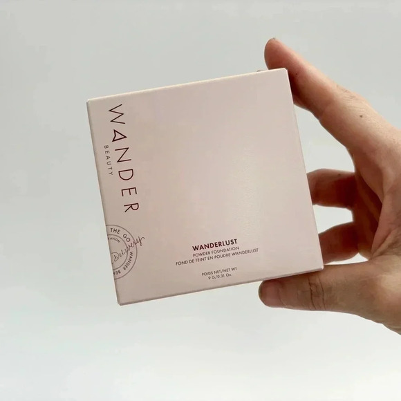 NWT ICONIC LONDON Treat Yourself Eyeshadow Palette - Picture 10 of 13